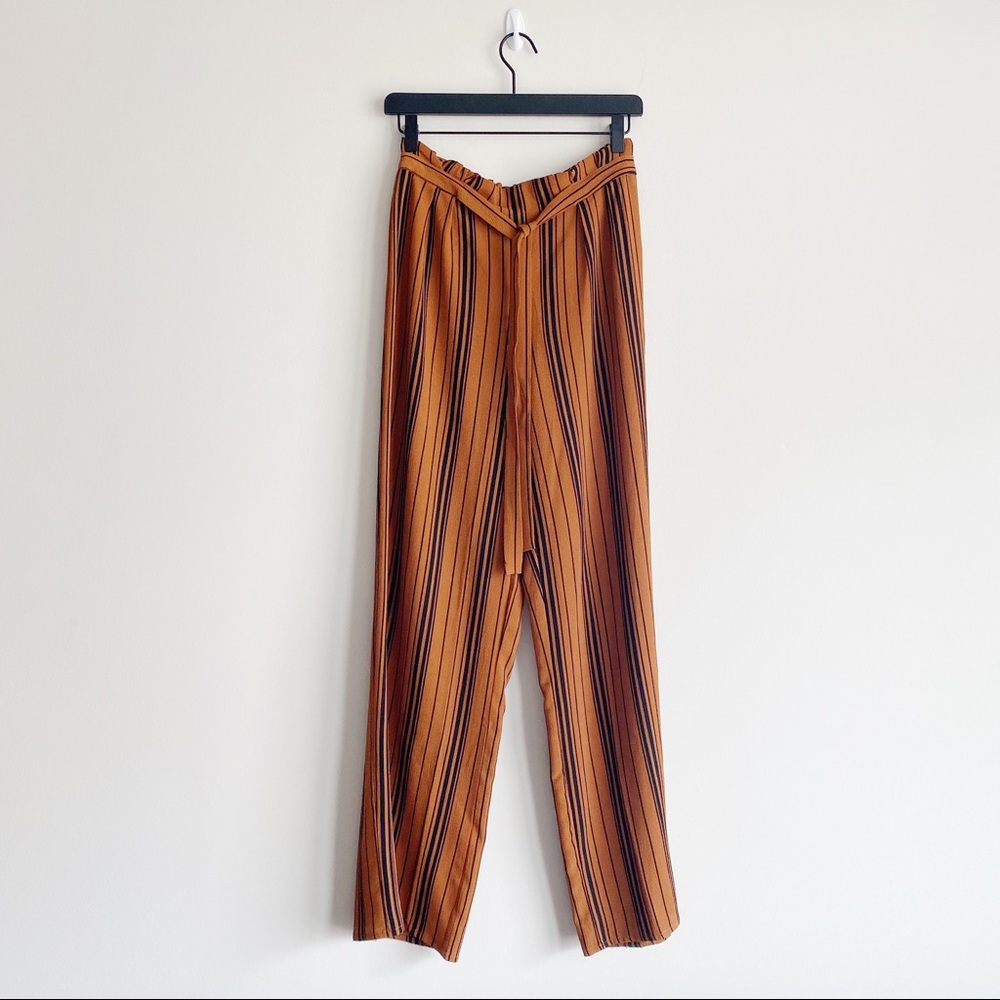CHARLOTTE RUSSE Wide Leg Tie Waist Striped Pants